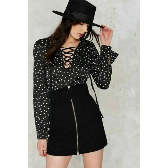 Nasty Gal Black Lioness Night Lace up Blouse Small - Picture 2 of 6